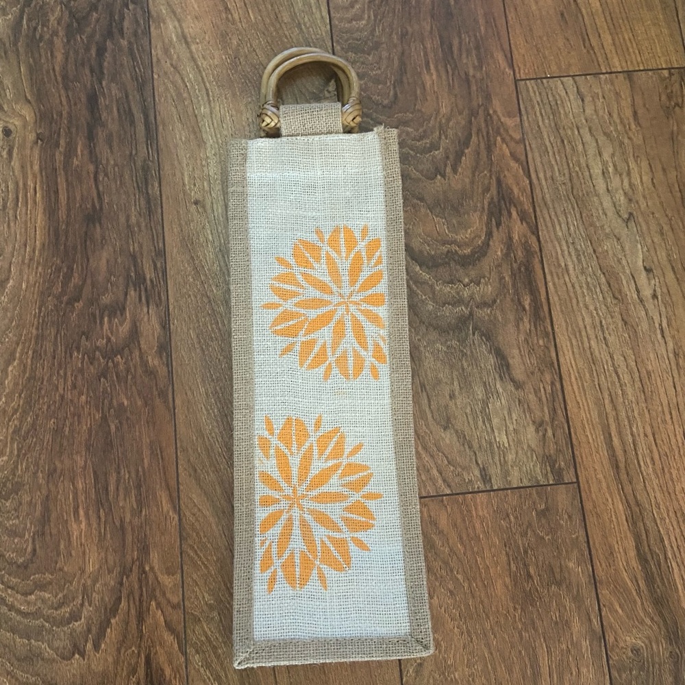 New Madagascar woven Wine Bag 🍷